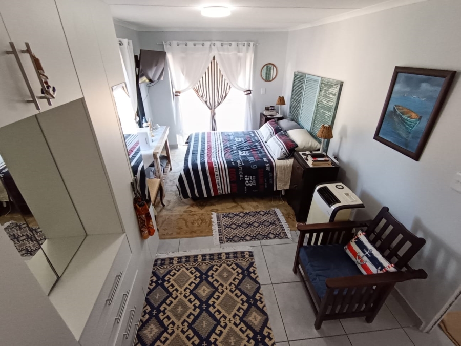 3 Bedroom Property for Sale in Heiderand Western Cape
